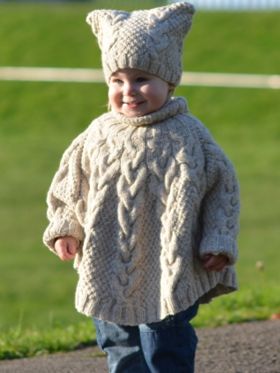 Vanilla Cloud Poncho and Hat Set 037