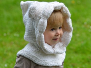 Snowy Bear Hood 062