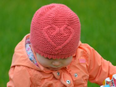 Hearts Queen Hat 094